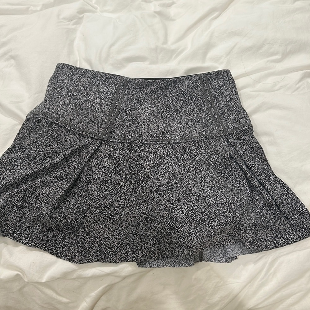 Lululemon XS tennis skirt